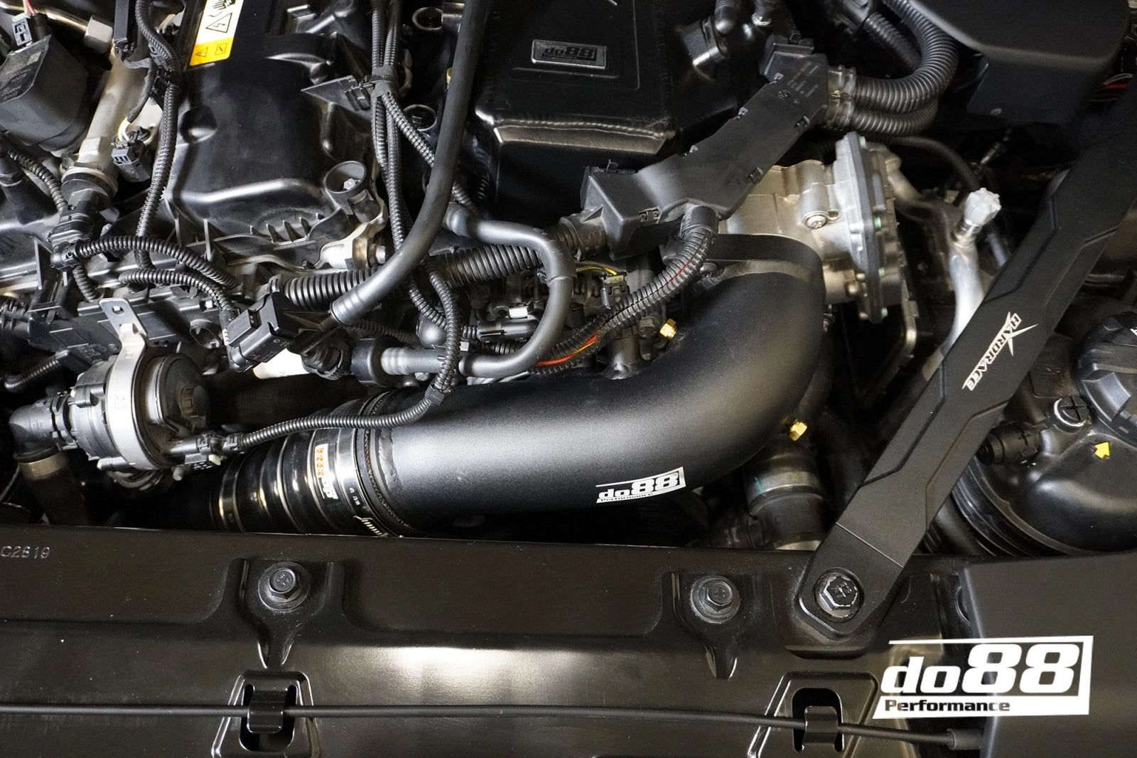 do88 Charge pipe, BMW Z4 M40i G29  Toyota GR Supra A90